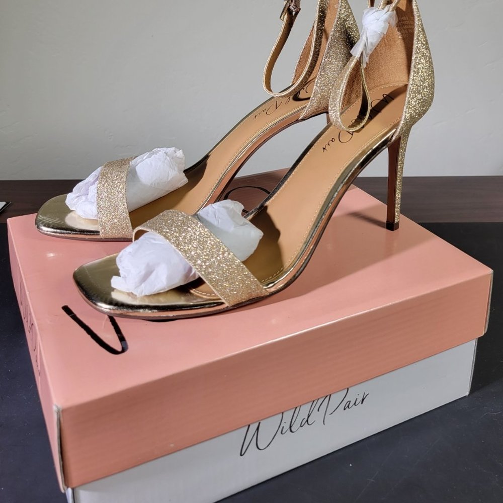 Wild Pair Glitter Gold Sandals 10.5 New In Original Box - Picture 4 of 6